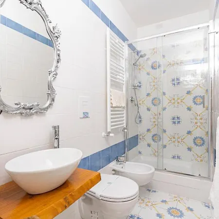 Napulitandream Duomo 3* ナポリ