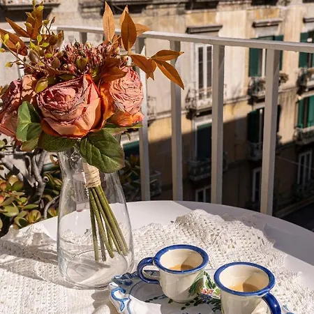 Napulitandream Duomo ゲストハウス ナポリ