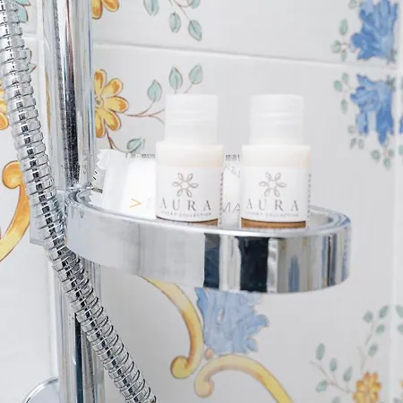 Napulitandream Duomo ゲストハウス 3*